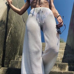 White mesh beach pants. Size small.